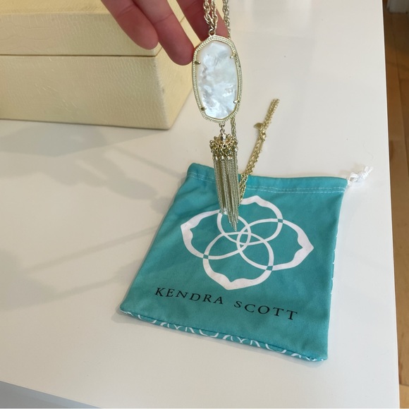 Kendra Scott Rayne Necklace in Ivory Pearl - Picture 9 of 10